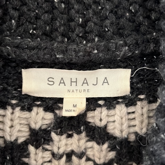 Sahaja eagle sweater - Picture 3 of 5